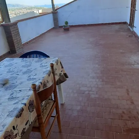 Panoramico Con Vista Mare E Montagna Apartment